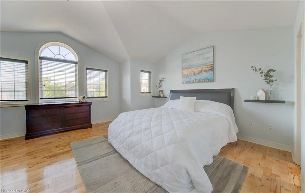 27 Olivewood Way