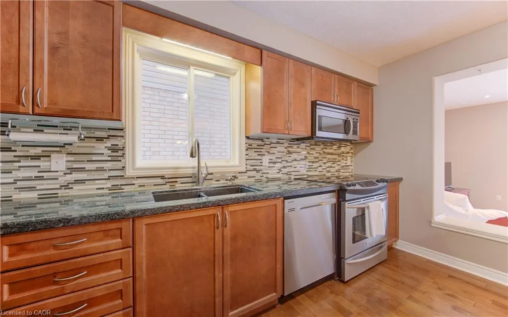 27 Olivewood Way