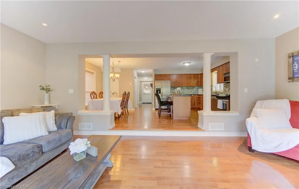 27 Olivewood Way