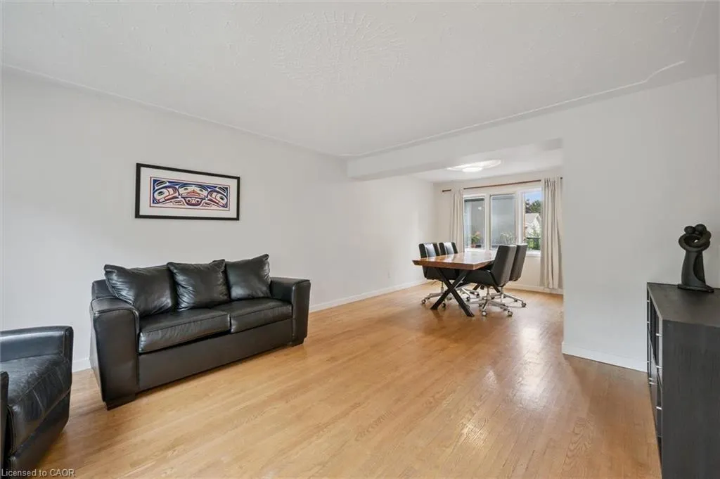 18 Westchester Place