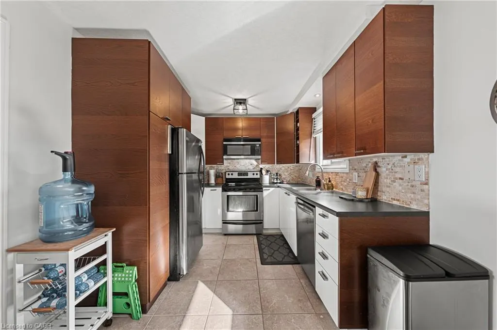 49 Cedarwoods Crescent, #28