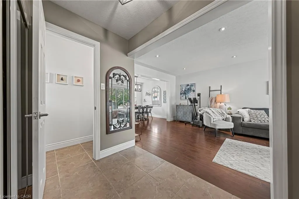 49 Cedarwoods Crescent, #28