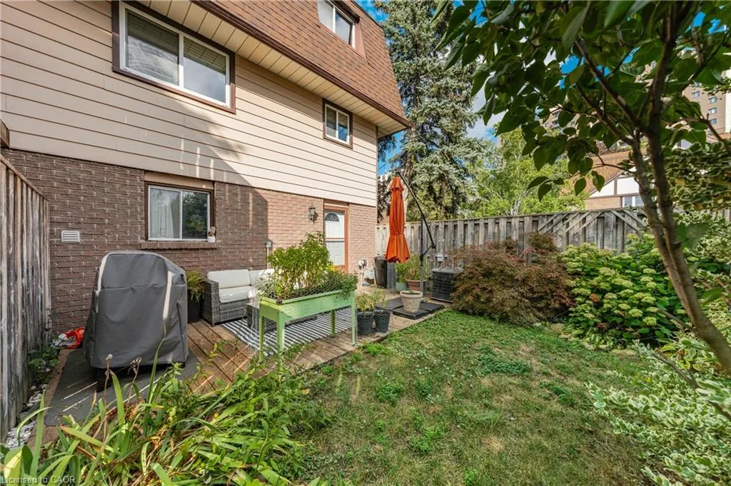 49 Cedarwoods Crescent, #28
