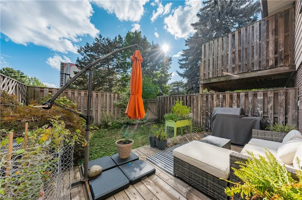 49 Cedarwoods Crescent, #28