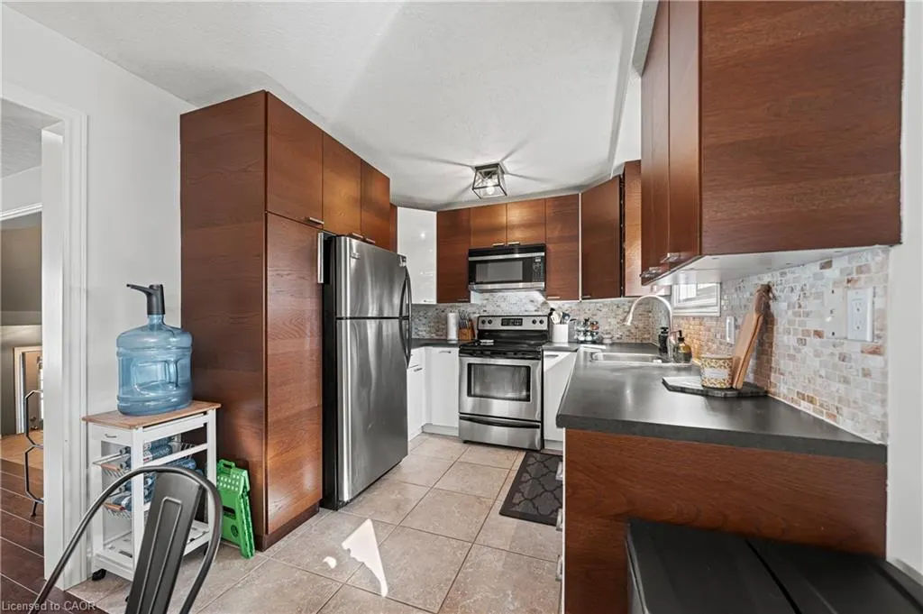 49 Cedarwoods Crescent, #28