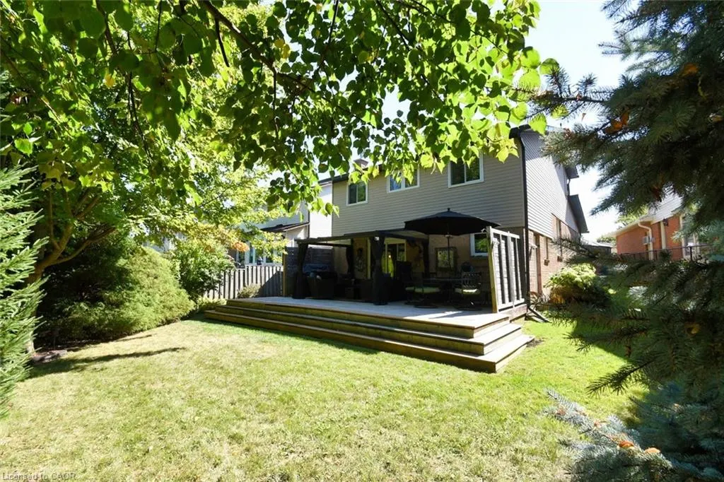 3224 Twin Oaks Crescent