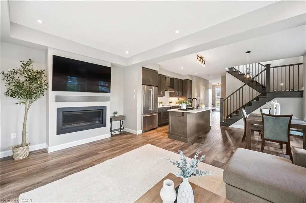 884 Robert Ferrie Drive
