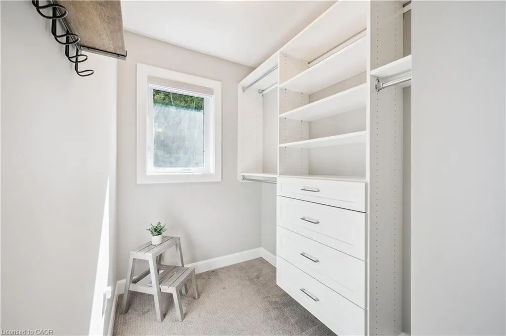 884 Robert Ferrie Drive