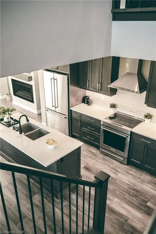 884 Robert Ferrie Drive