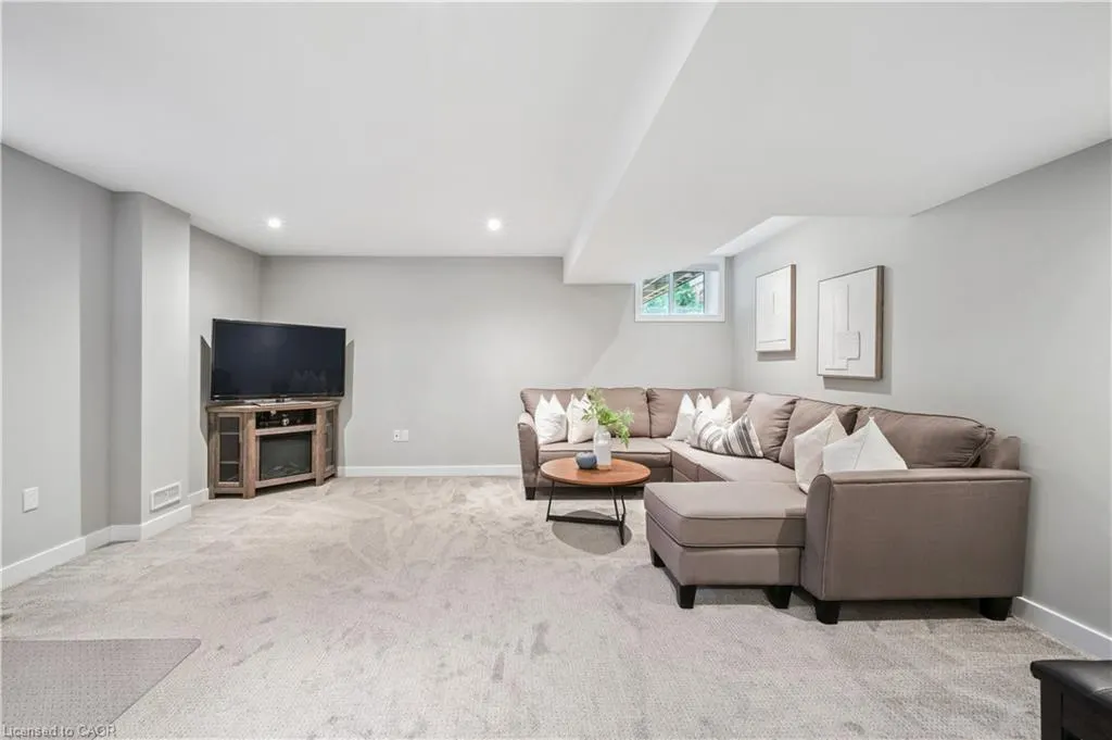 884 Robert Ferrie Drive
