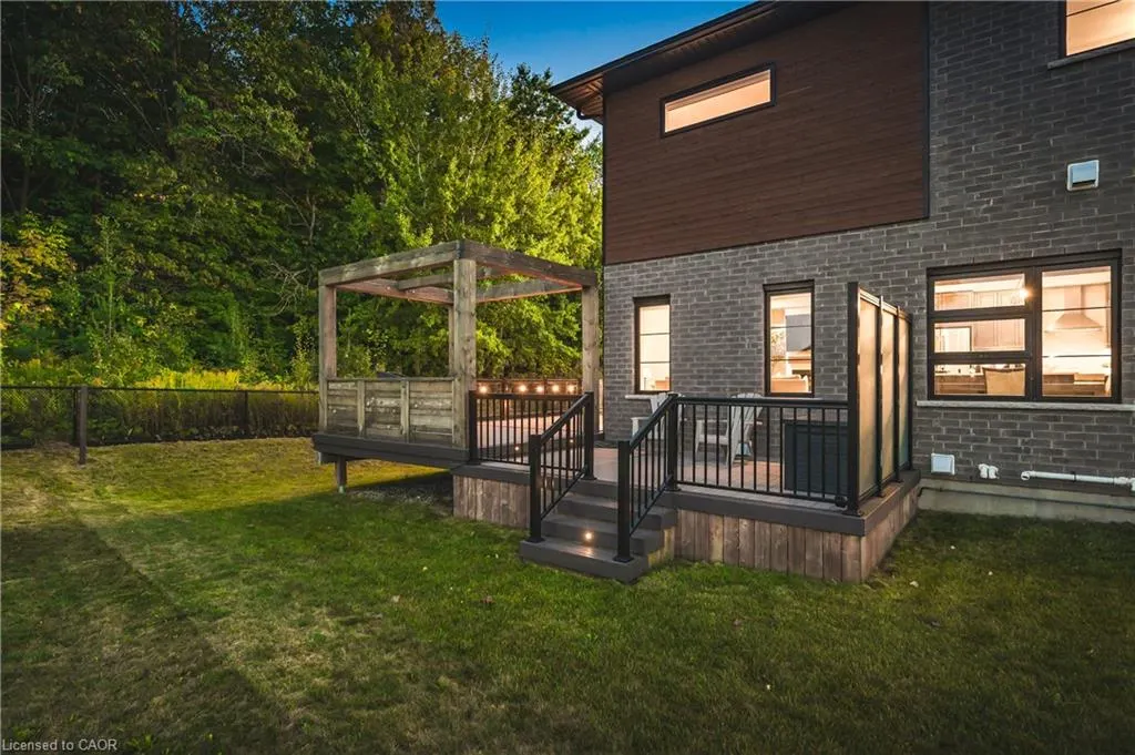 884 Robert Ferrie Drive
