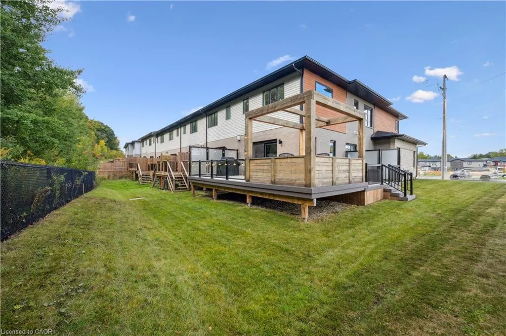 884 Robert Ferrie Drive