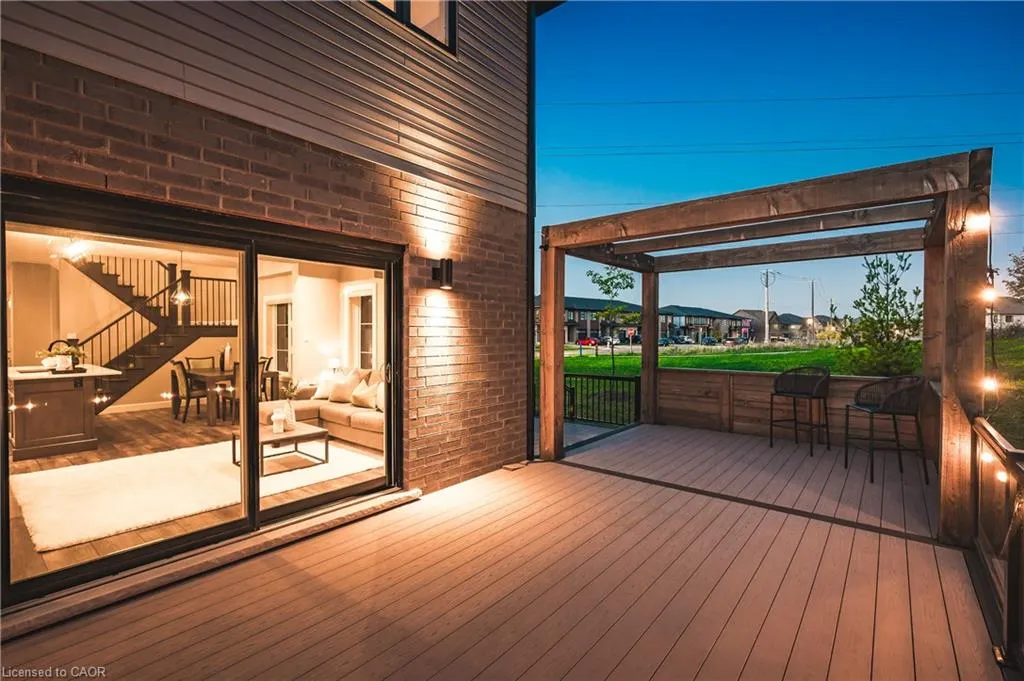 884 Robert Ferrie Drive