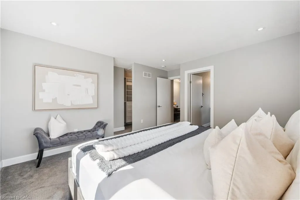 884 Robert Ferrie Drive