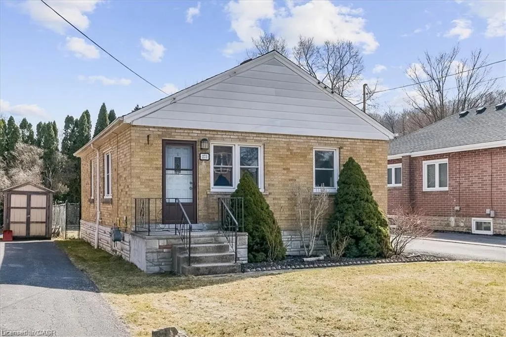 273 Bowman Street