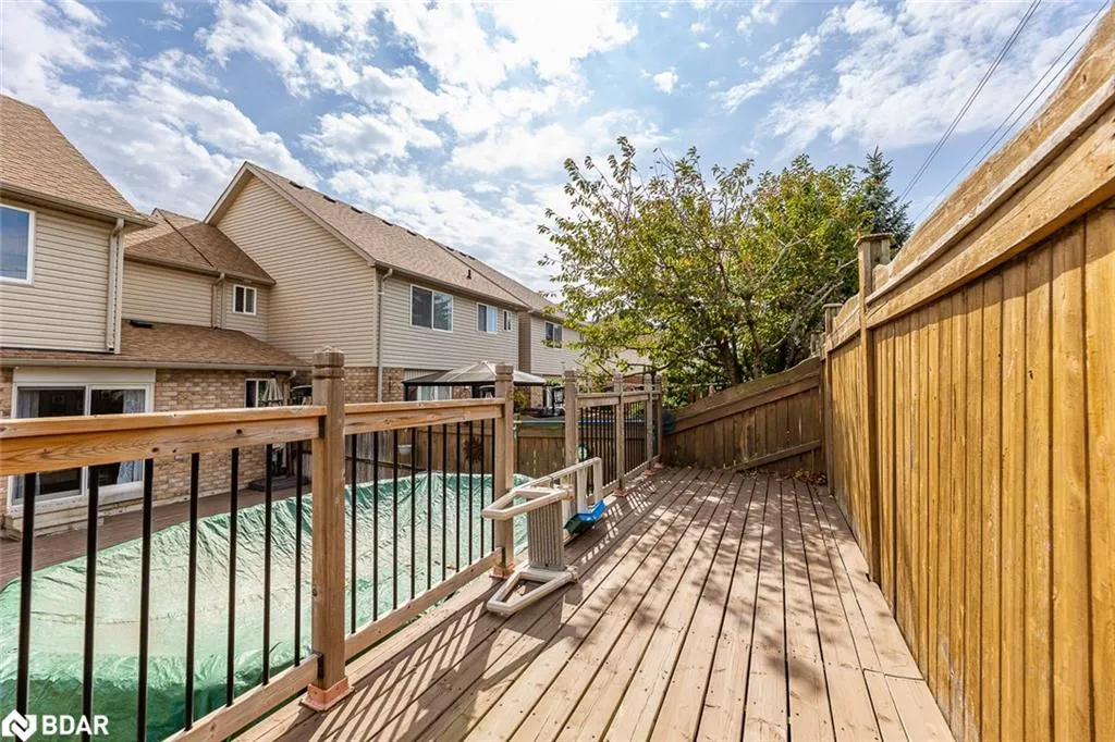 89 Bentley Crescent