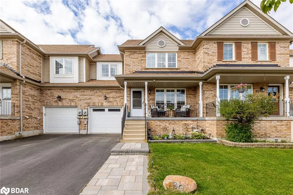 89 Bentley Crescent