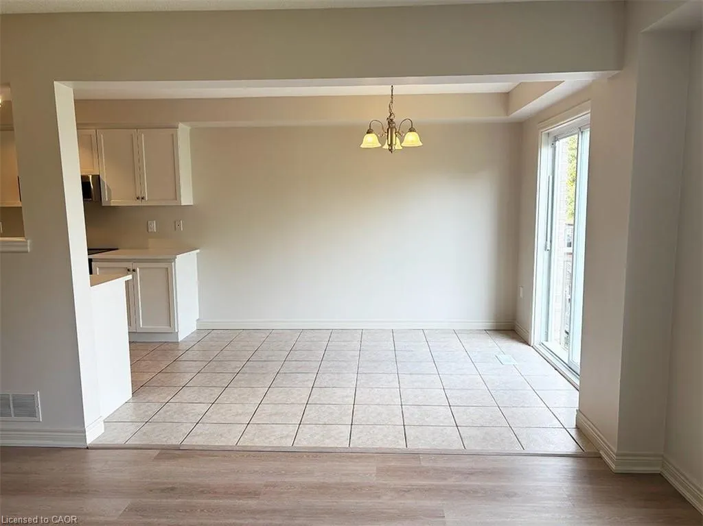 25 Ivybridge Beach, #16