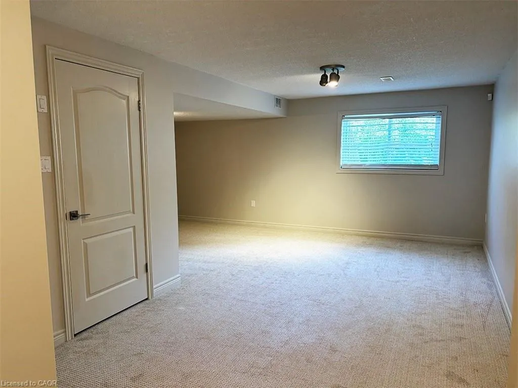 25 Ivybridge Beach, #16
