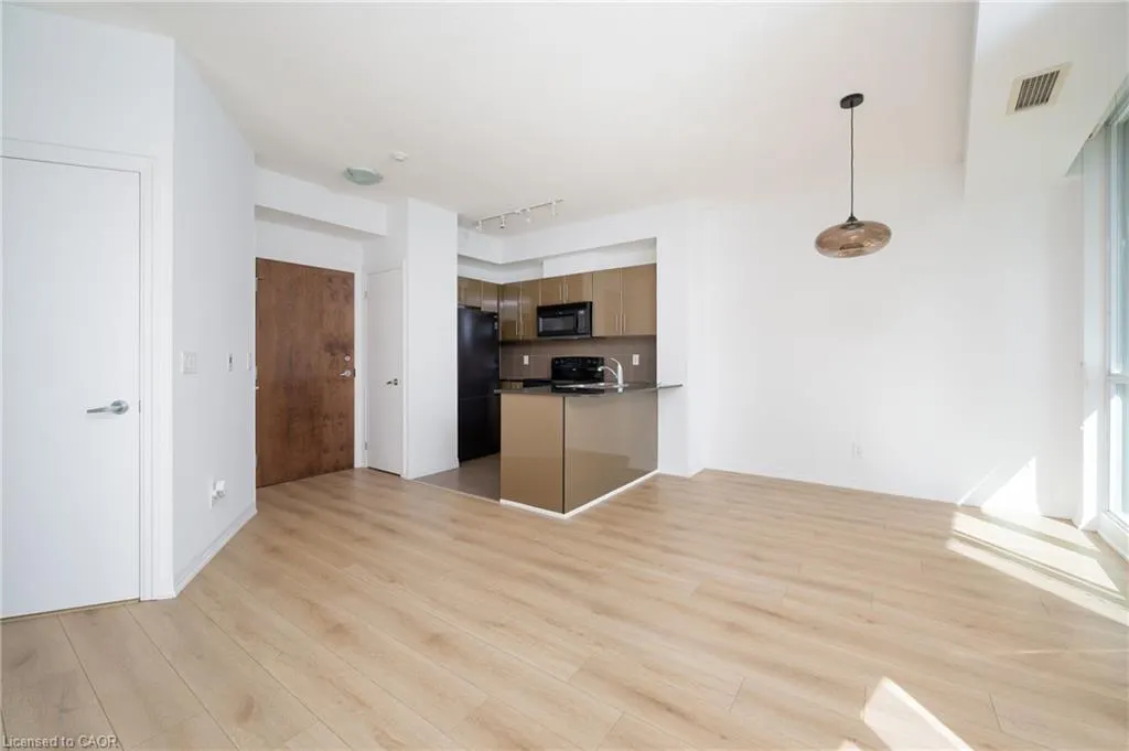 16 Yonge Street, #310