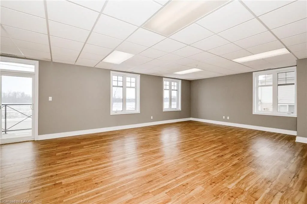 2 Colonial Drive, #403