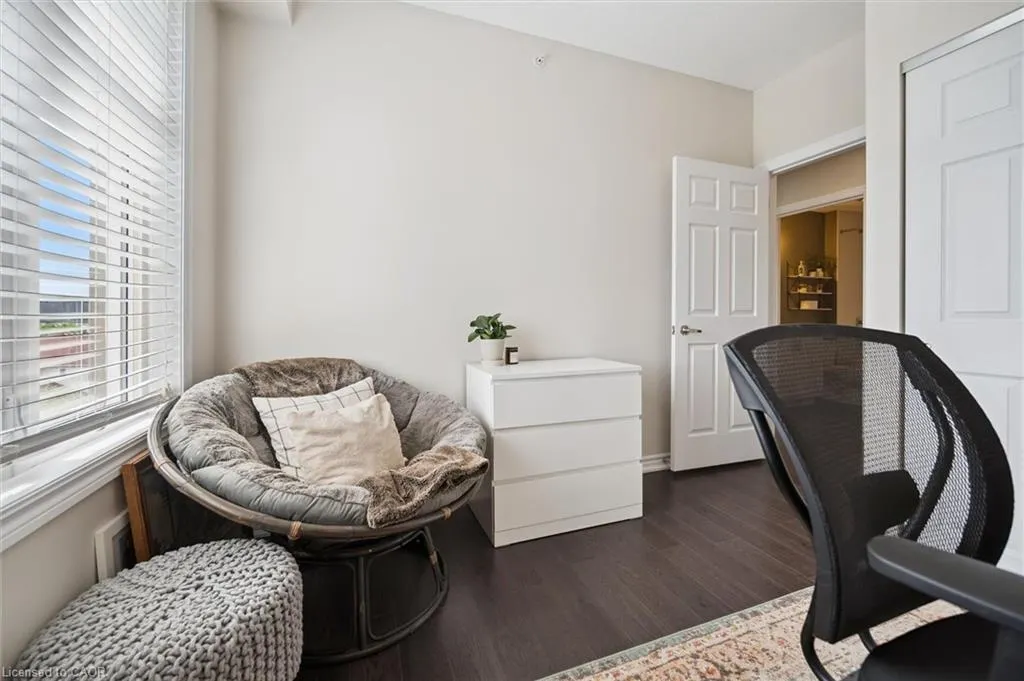 2 Colonial Drive, #403