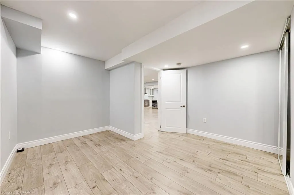 7 Riesling Court