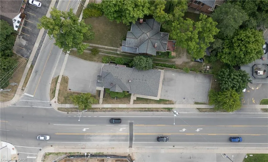 1 Livingston Avenue