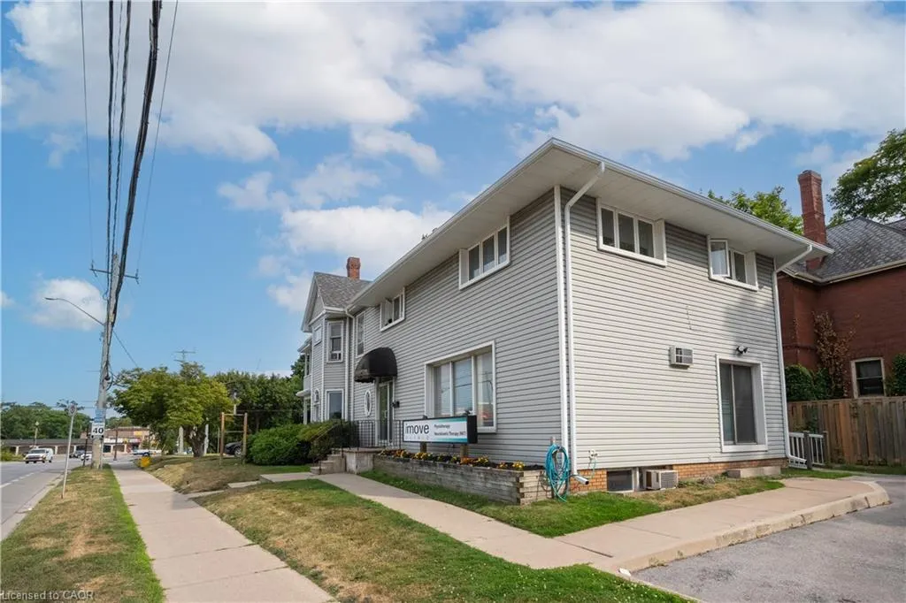 1 Livingston Avenue