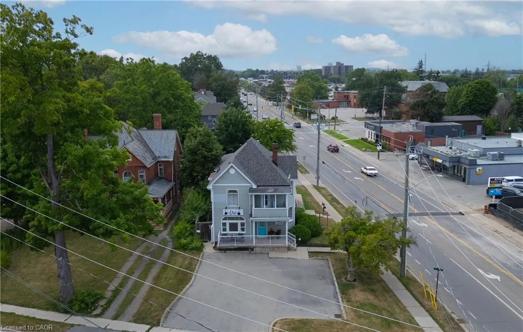 1 Livingston Avenue