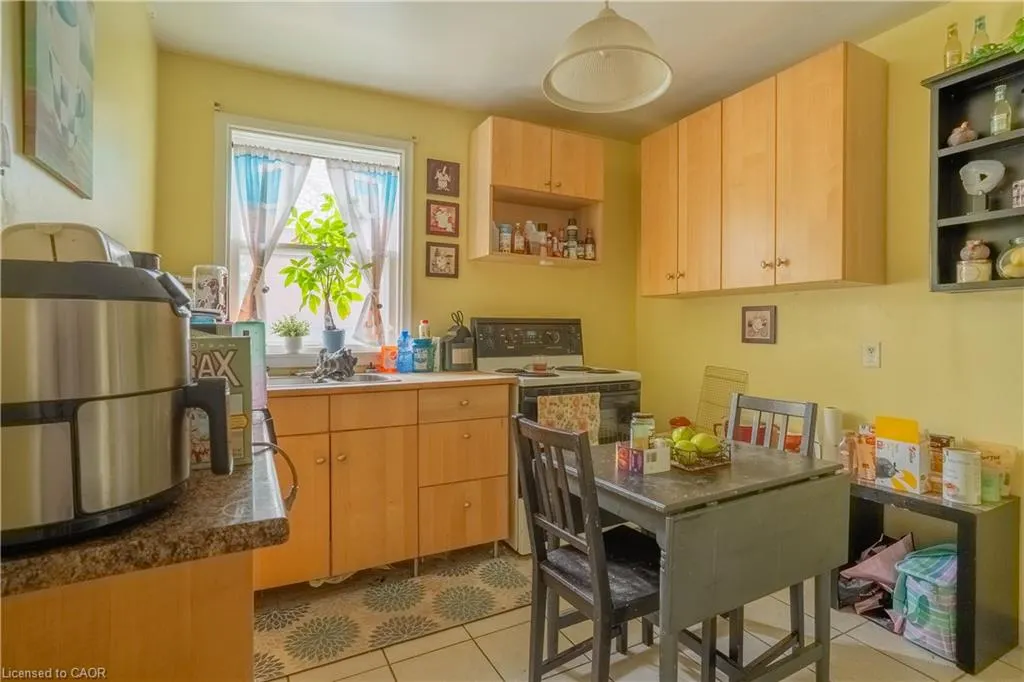 1 Livingston Avenue