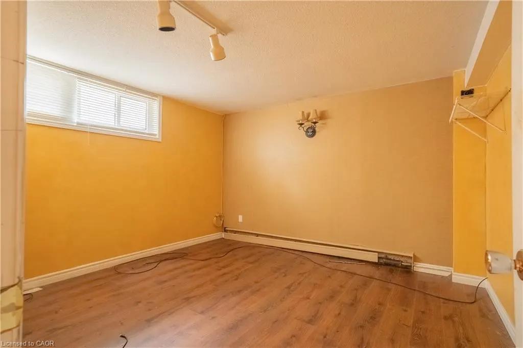 1 Livingston Avenue