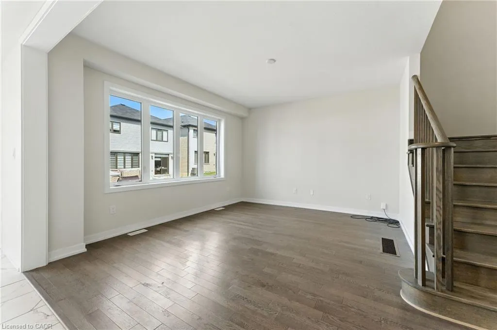 33 Santos Drive