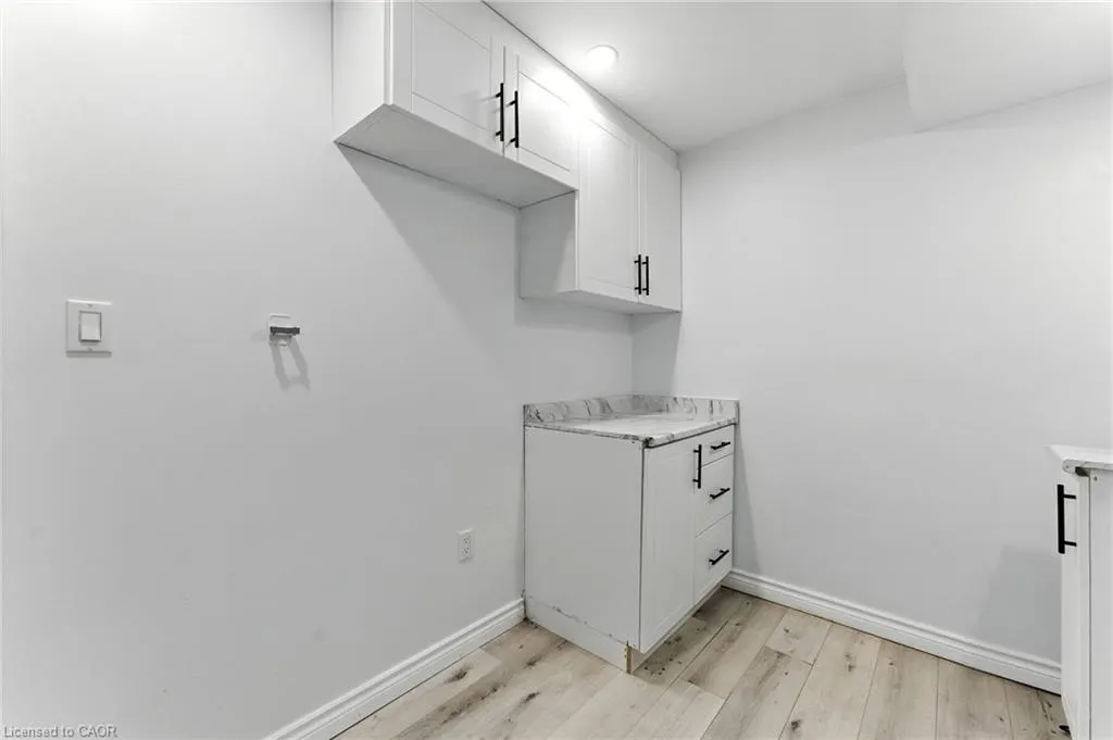 33 Santos Drive