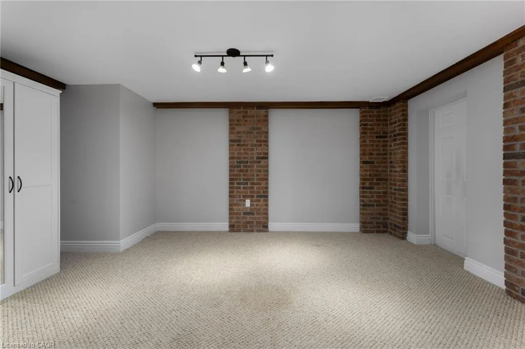226 Shoreacres Road