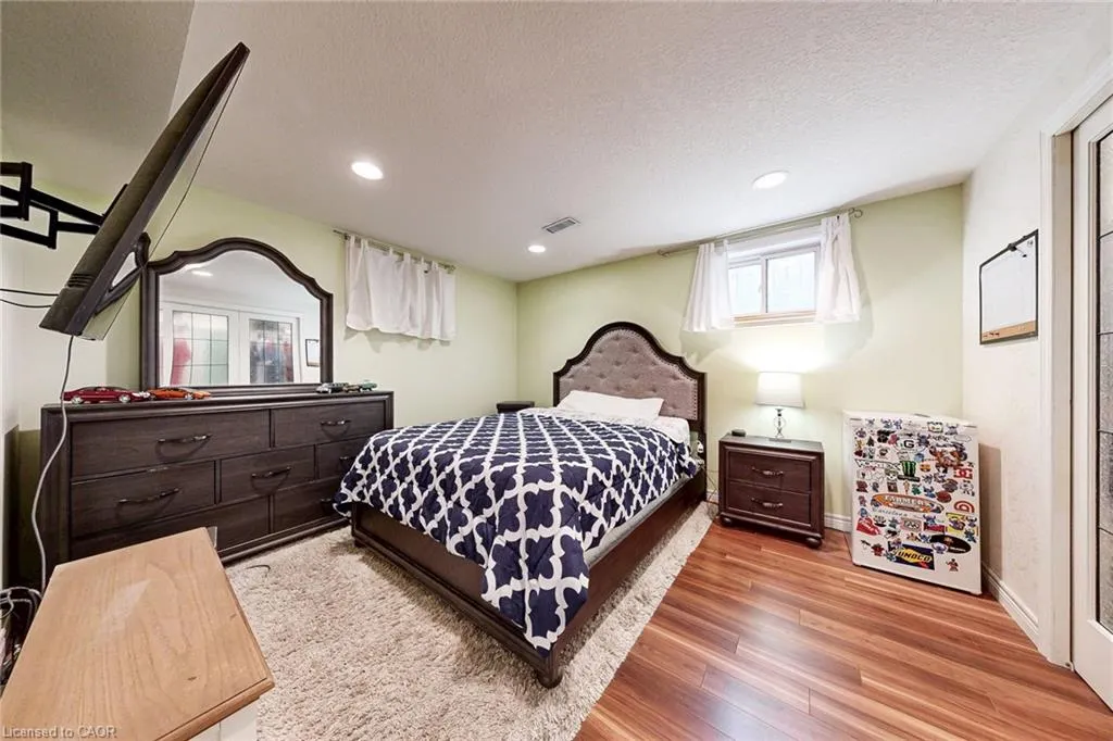 99 Pinnacle Drive