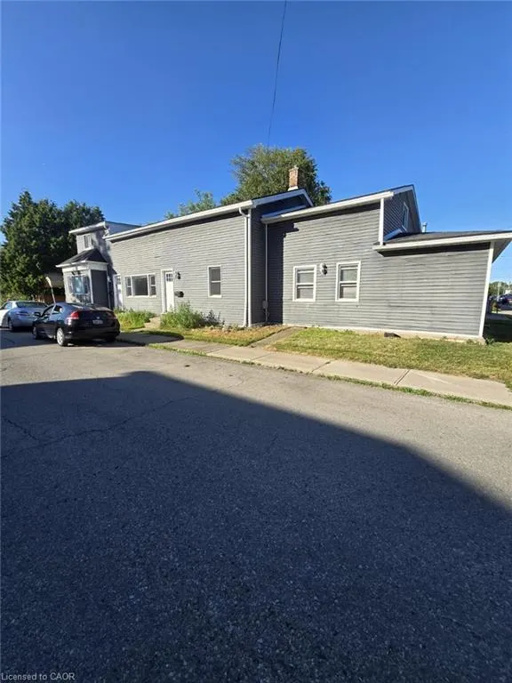 4 Vollette Street