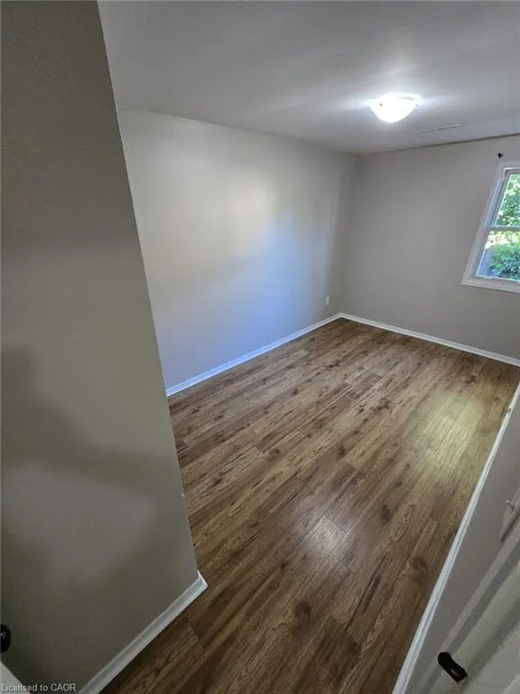 4 Vollette Street