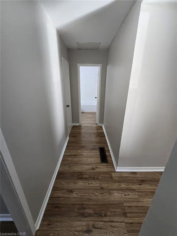 4 Vollette Street