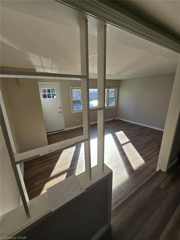 4 Vollette Street