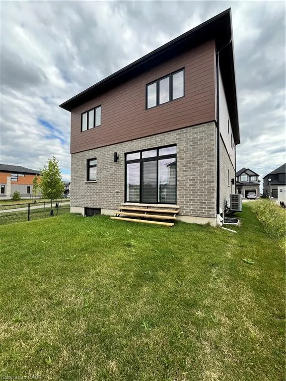 30 Jacob Detweiller Drive