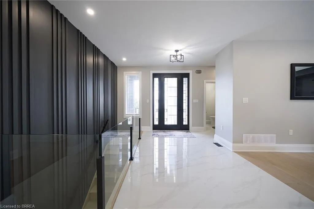 21 Haldimand 66 Road