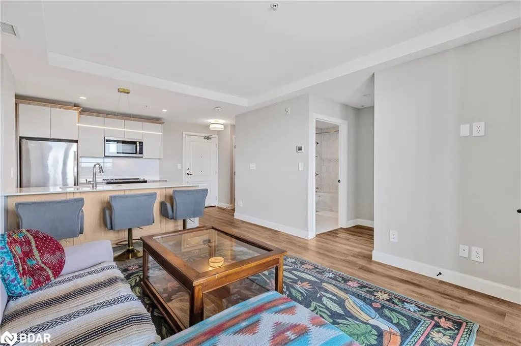 34 Norman Street, #606