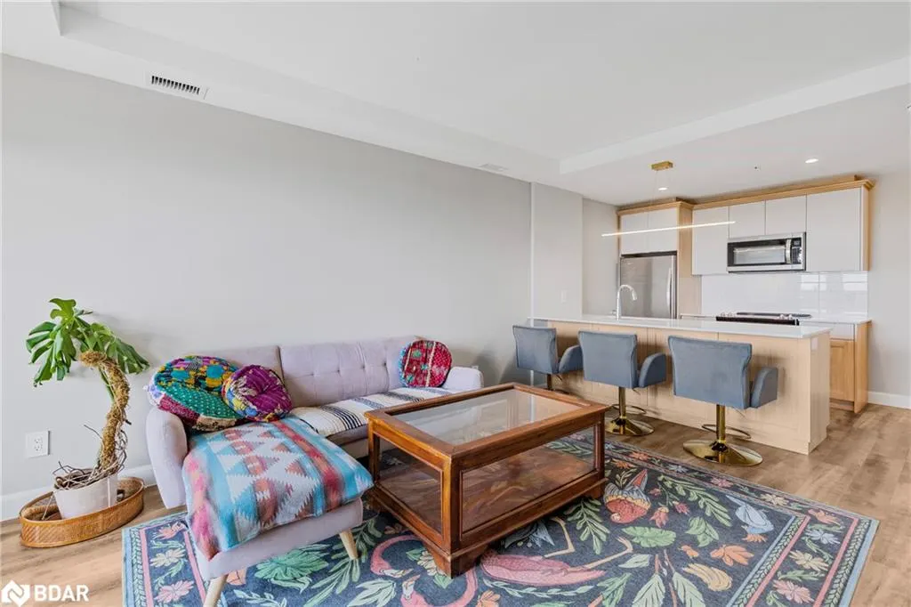 34 Norman Street, #606