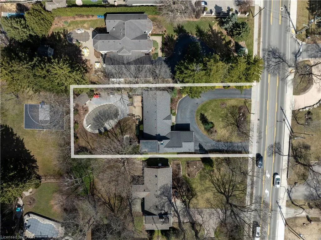 4391 Lakeshore Road
