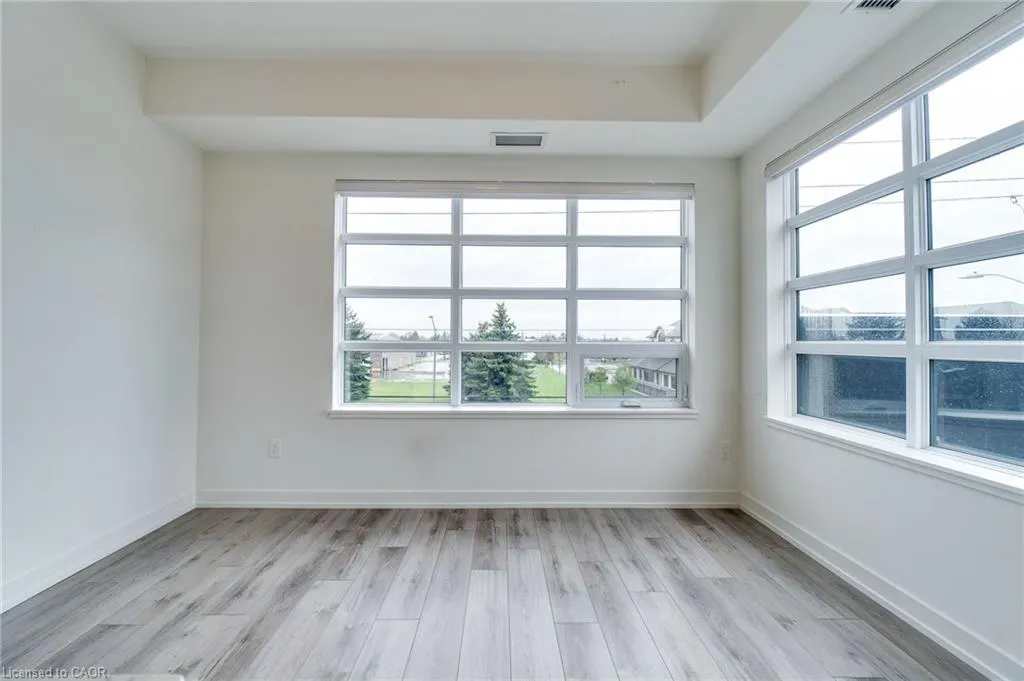 255 Northfield Drive, #202