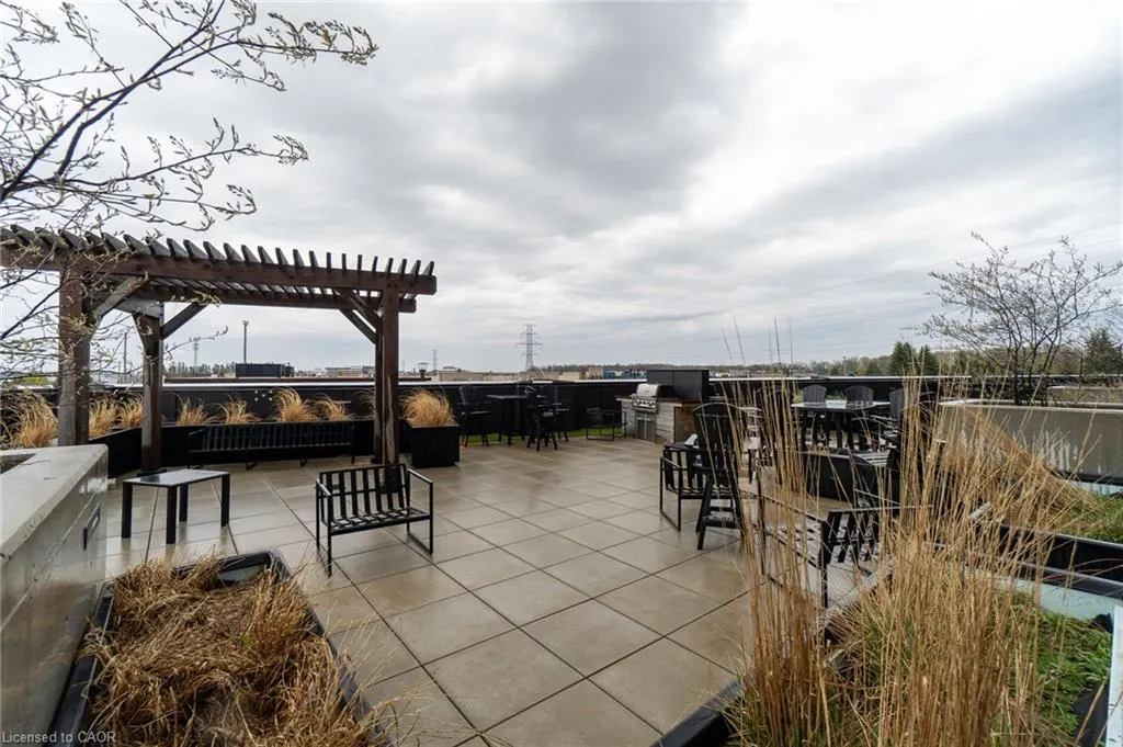 255 Northfield Drive, #202