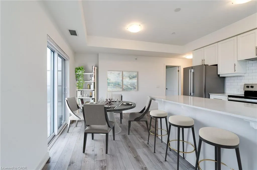 255 Northfield Drive, #202