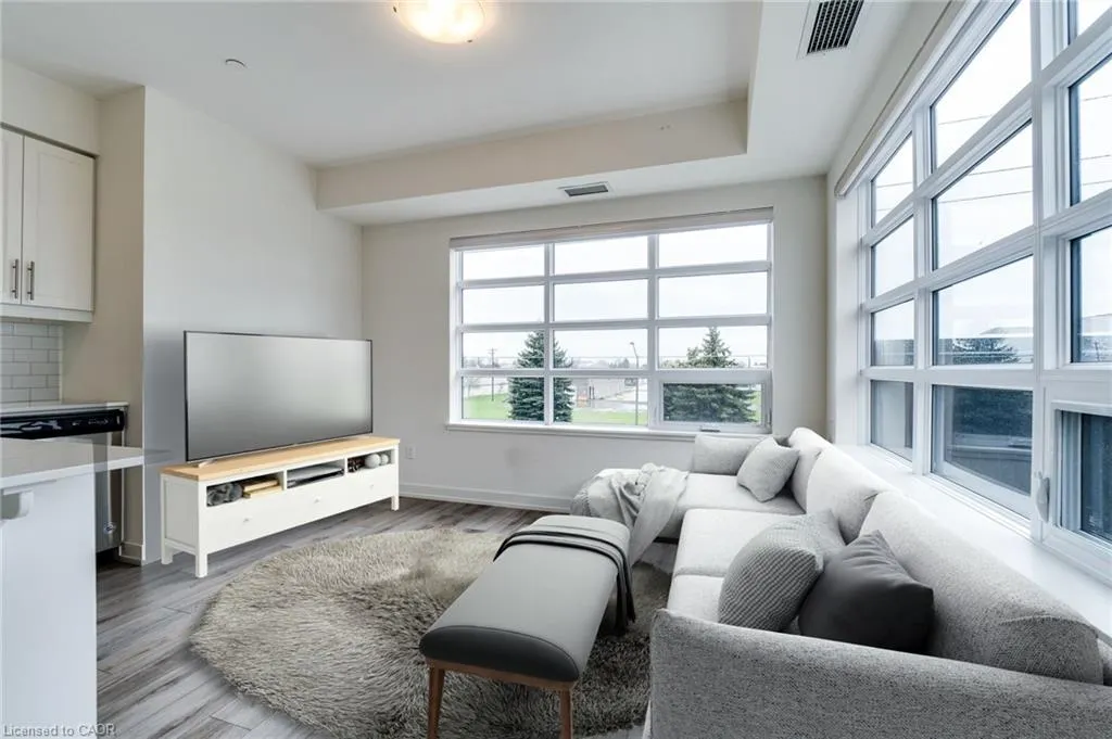 255 Northfield Drive, #202