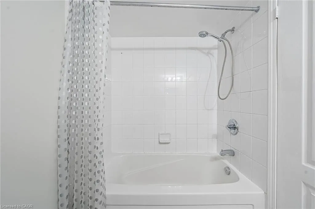 4 Elsinore Path, #402